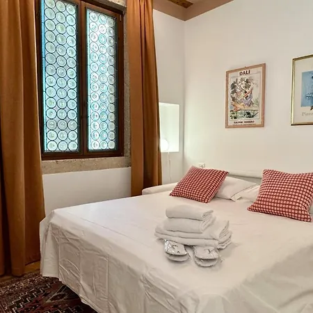 Da Mosto Palace Prestige Apartmán *