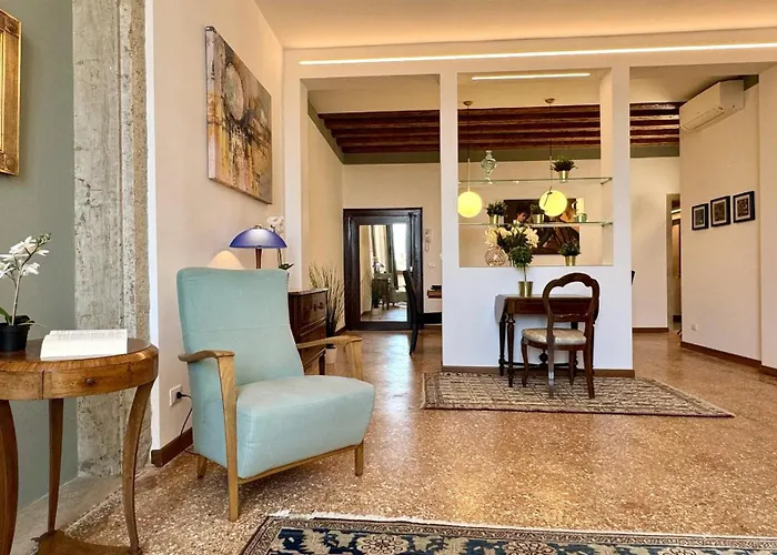 Daire Da Mosto Palace Prestige Venedik